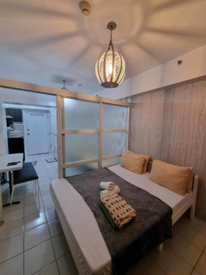 Tagaytay Prime Residences Taal View w Free Netflix Cooking Pool